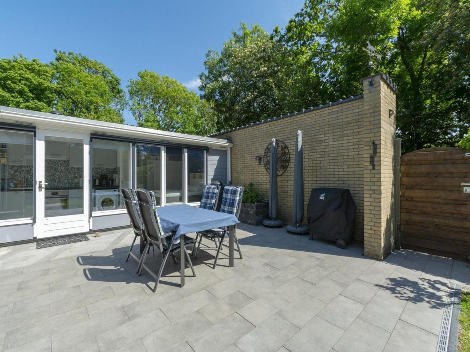 Stylish Bungalow With A Large Garden Sint Maartensvlotbrug Exterior photo